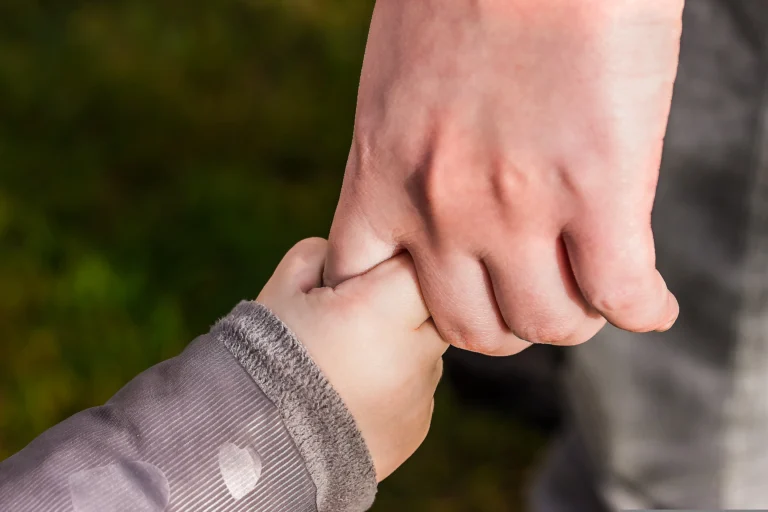 myriams-fotos-hands-1797401